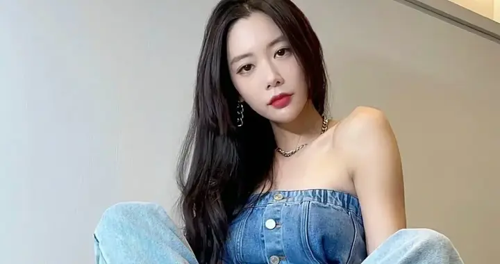 克拉拉高清写真鉴赏