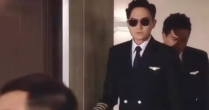 网上超火的“张智霖港姐味”真的太好磕了！