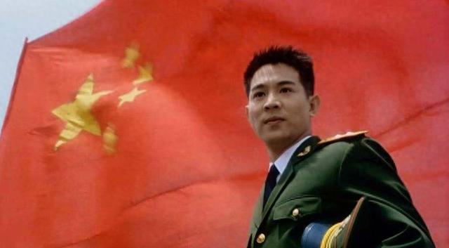 醒醒吧！没军人气质就不要尬演，真正演出军人气场的只服这8位