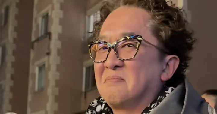 邓兆尊持香港地皮市值逾4.8亿，出售多年卖不掉，已荒废杂草丛生