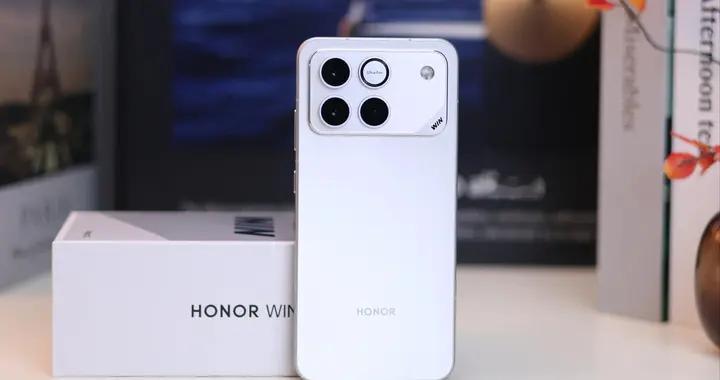 榮耀誠意十足！185HZ直屏+10000mAh+百倍變焦，國補后僅3199元