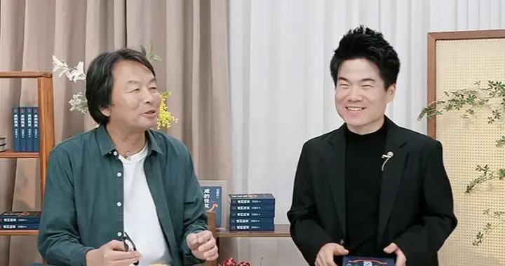 董宇辉和刘震云深度对话2小时，新书热卖6万本，彰显文化带货能力