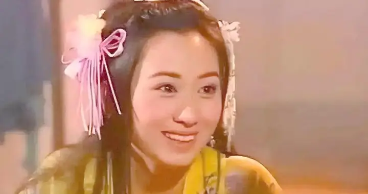 她生病后退圈了，嫁富商丈夫生一儿一女