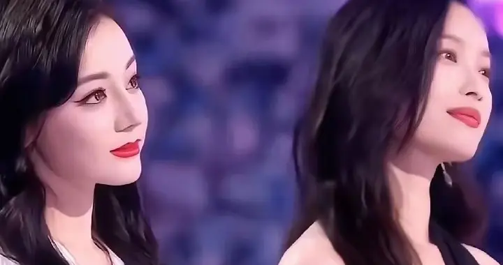 迪丽热巴倪妮同框撕破脸？倪妮翻白眼，热巴的表情才是亮点