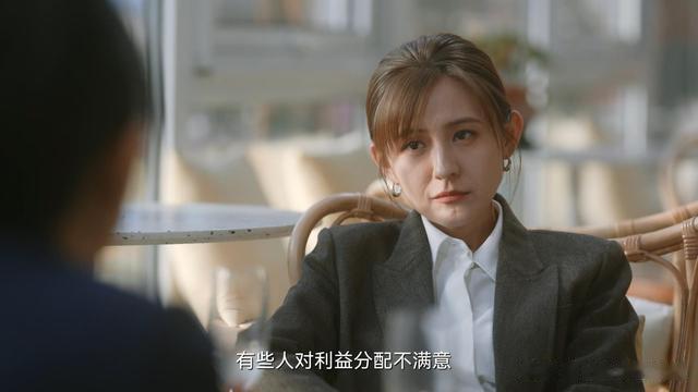 《无所畏惧之永不放弃》直到内鬼出现，才知，她才是隐藏的大OSS