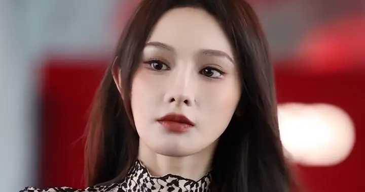 上海TF活动，彭小苒“蛇女”辣眼，包上恩土气，王楚然一身黑惊艳