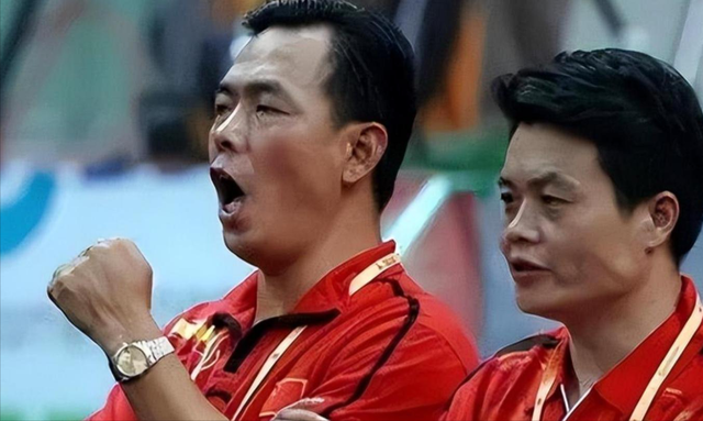 蔡振华现状，64岁精神矍铄，和妻子安享退休生活，儿子是知名演员