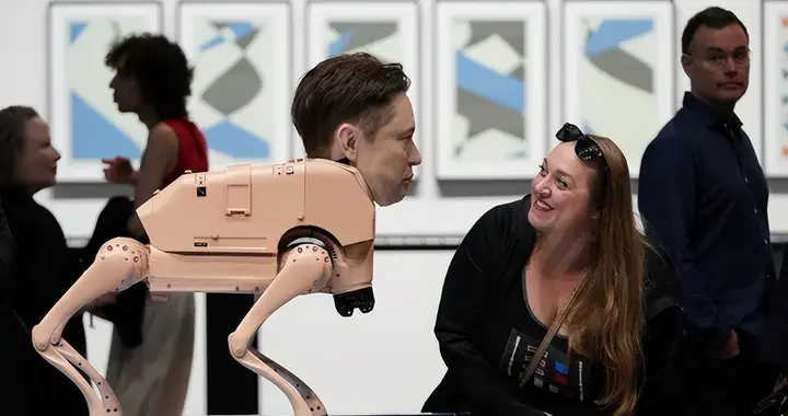 藝術(shù)展上，馬斯克、貝佐斯被做成“會(huì)拉屎的機(jī)器狗”