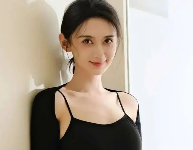 女生‘生活照’被曝光，高亚麟出轨更多细节，原来早就开始了