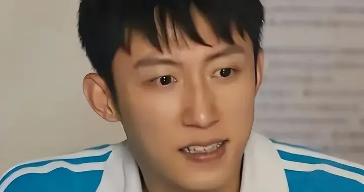 全程装疯卖傻，腿粗屁股大，一人连累29集剧，央八力捧都没用