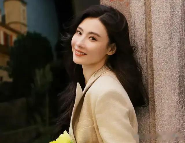 张柏芝终于赢了，被王菲压制半辈子，两个儿子一个举动扭转乾坤