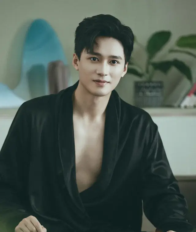 王皓祯：用眼神就能开车的男演员！5部最新开播短剧，部部大热！