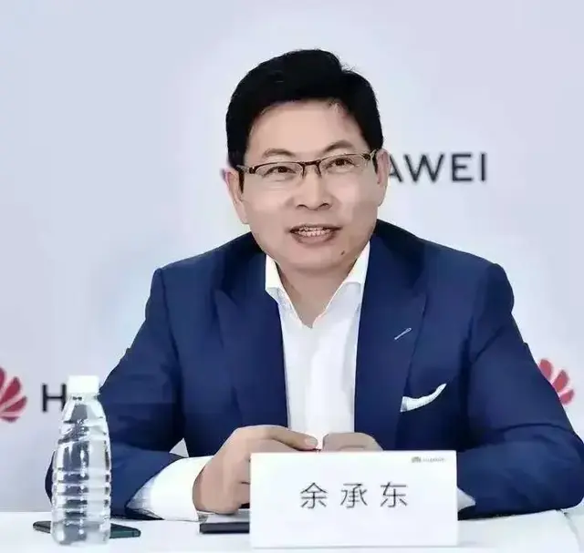 估计余承东也没想到！华为的发布会，带火的却是努比亚