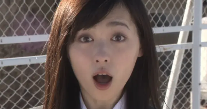 她被称为“令和甜心” 长着一张标准日系美少女脸，甜腻腻的！