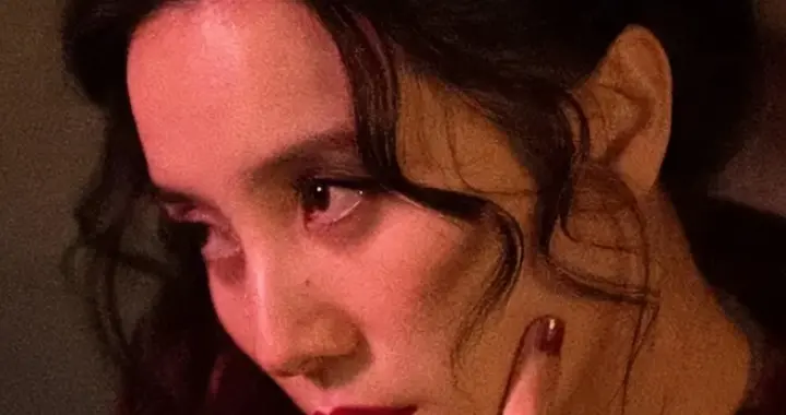 胡歌《三滴血》首映票房967万，网友评价一针见血：影后也带不动