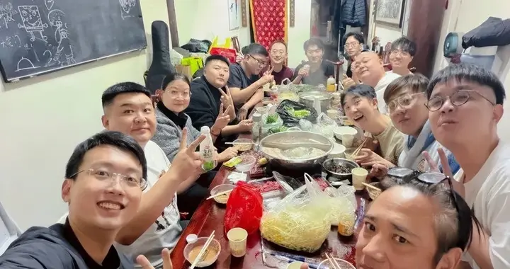 德云社四队聚餐，南京后台涮火锅，网友喊话阎鹤祥，别忘了给报销