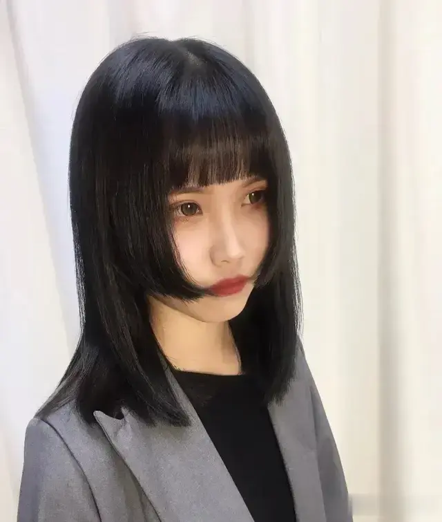 简约又迷人的公主切发型