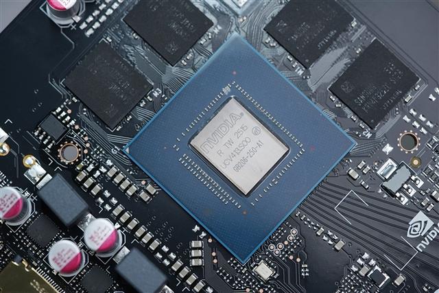 希望杀到1500元！RTX 5050桌面显卡真的有：唯一非GDDR7显存