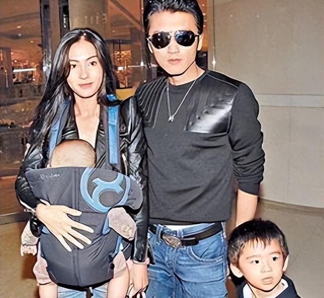 张柏芝谢霆锋世纪大复合娱乐圈炸裂 张柏芝前往北京和谢霆锋团聚