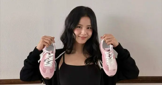 Jisoo更新日常美图