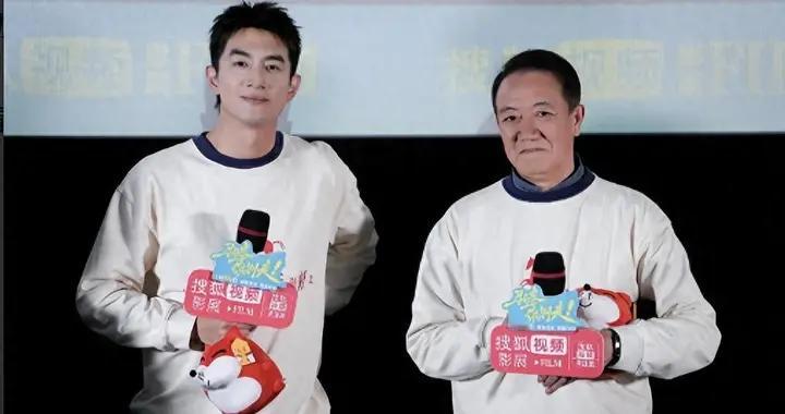 演员李幼斌诉苦！90多岁的父母全在养老院，每次去看都特别痛苦