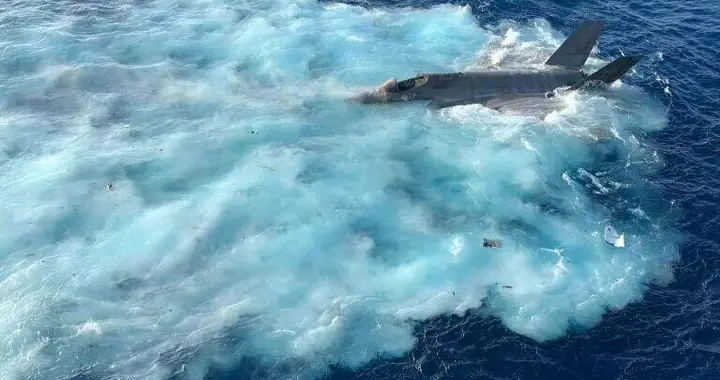 美军2架舰载机在南海坠毁，更多信息披露，暴露美国海军两大缺陷