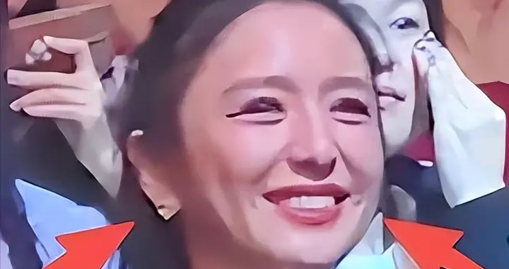 F4演唱会成照妖镜，佟丽娅褶多头秃，蒋丽莎脸僵肿，司雯嘉太惊艳