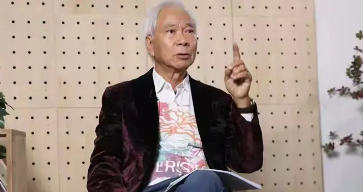 75岁李龙基陷失德争议演出暂停，晒离婚证自证离婚，承认婚内出轨