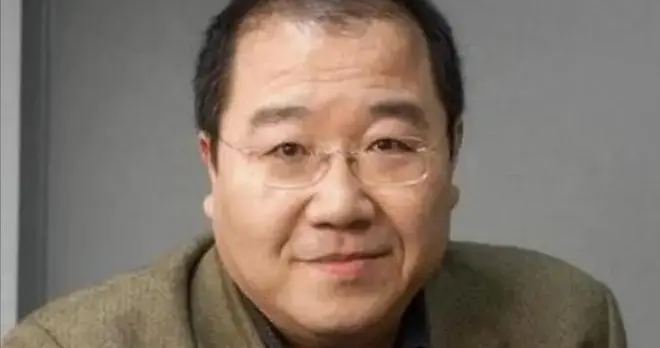 英达儿子英如镝改行当导演，20年冰球培养打水漂，冬奥会后变低调