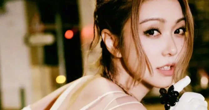 薛凯琪 妩媚却不俗气