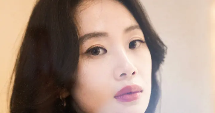 李梦的这款服饰真的太有女人味儿