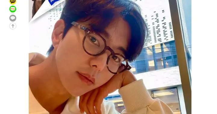 韩国男演员助人为乐被夸了！