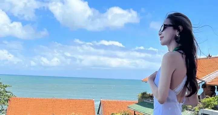 黄圣依巴厘岛度假，把日子过成诗，不用去直播带货，离婚真离对了