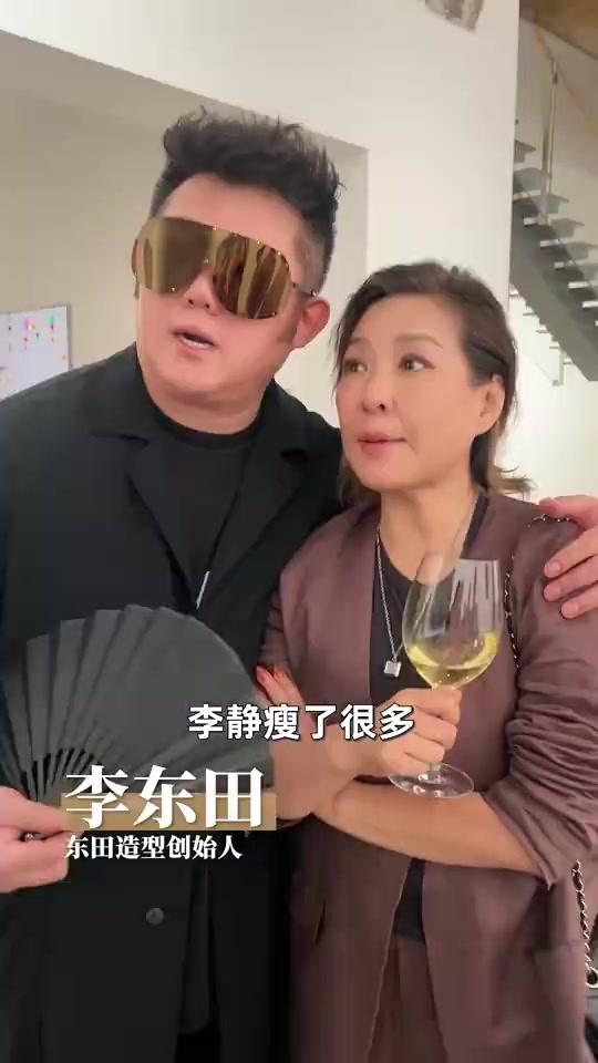 第二个贾玲？54岁李静成功暴瘦55斤，不挨饿不垮脸，近照都不敢认