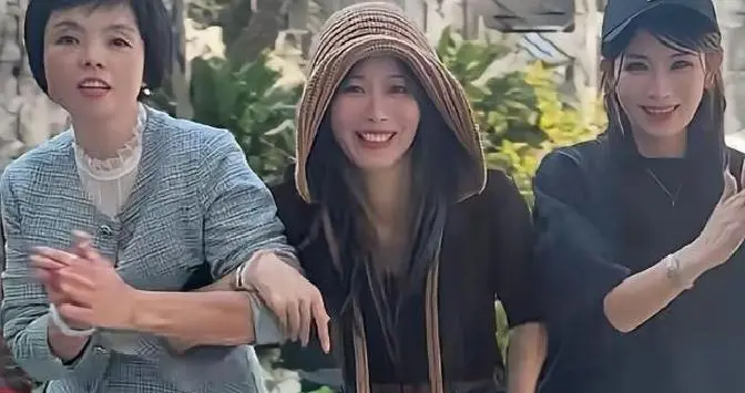 泪目！瑾汐三姐妹终于合体了，回应粉丝众多疑问，却仍遭到质疑