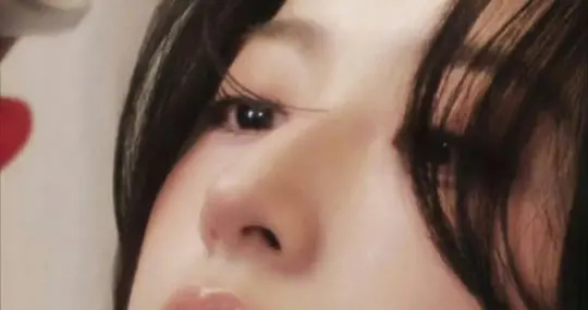 周雨彤杂志写真，太好看了。 ???