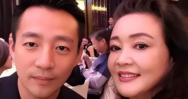 张兰回京仅1周，4件事让汪小菲一败涂地，马筱梅直播拆台彻底乱套