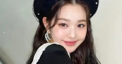 张元英：被神眷顾的“人间CEL”，20岁坐拥商业帝国的顶流偶像