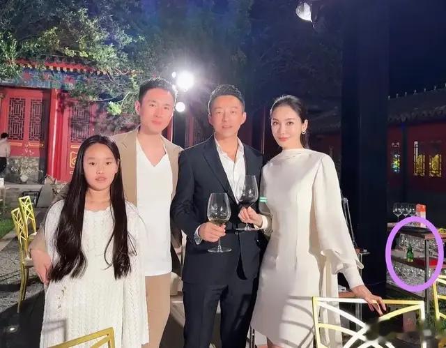 汪小菲是真舍得花，上万的酒席摆了15桌，4000块的茅台管够喝