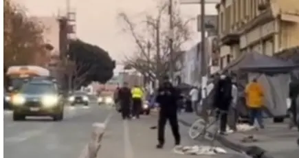 留学往事被扒底朝天！牢A直播后，宋祖儿的“清纯”人设彻底崩了