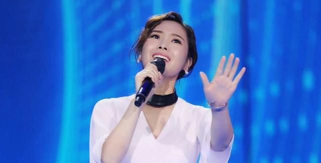 被刀郎一手养大的云朵，为何没参加恩师的演唱会？原来我们都错了