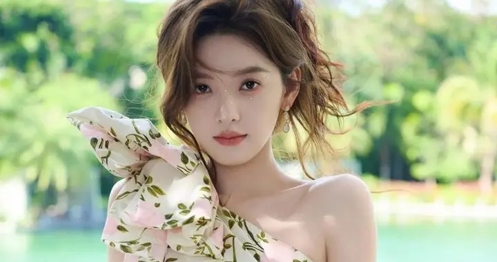 章若楠：凭什么成为无数男人的白月光？