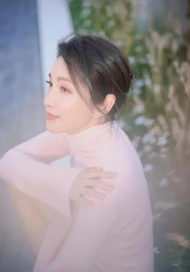 李冰冰最新的美图，靓图经典语录分享给大家一起欣赏呗。