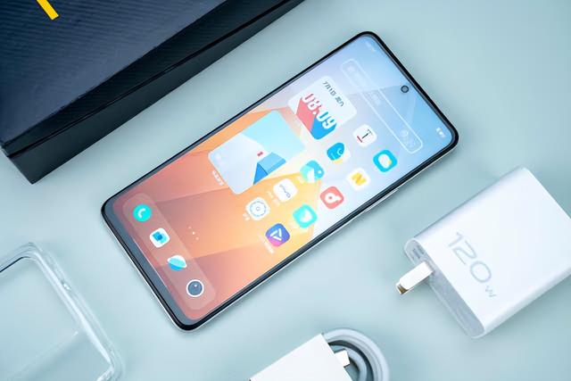 再现价格屠夫，目前这3款天玑8200手机降至冰点，最低仅1298元