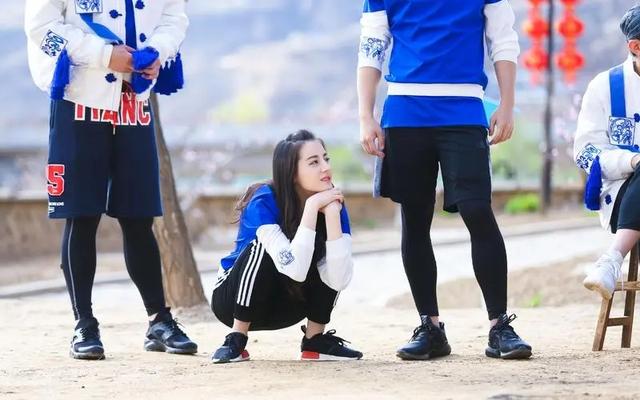 跑男|迪丽热巴在《开始推理吧2》中备受保护，与跑男待遇大相径庭