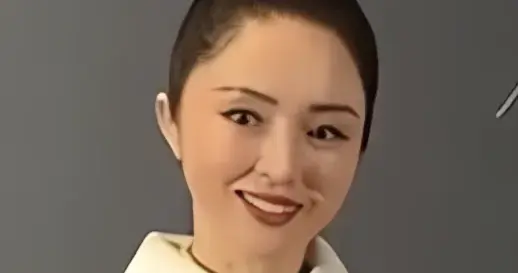 秀场偶遇明星，董璇脸肿了，李小璐腿粗还装嫩，赵文卓黑脸超抢镜