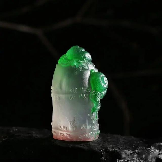 路远方始|玉赏 ▏寄情翡翠——《路远方始》