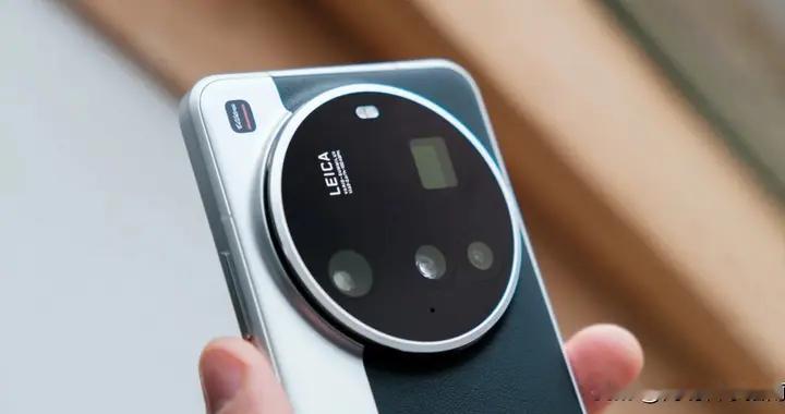 都說底大一級(jí)壓死人，為何1英寸相機(jī)傳感器的手機(jī)只剩小米了？