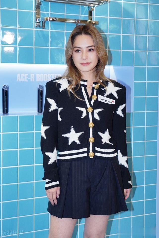 钟欣潼的皮肤这么细腻