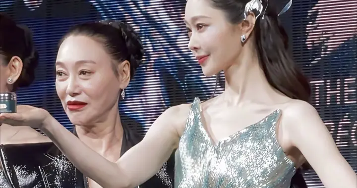 宋轶这状态绝了，好漂亮 ???